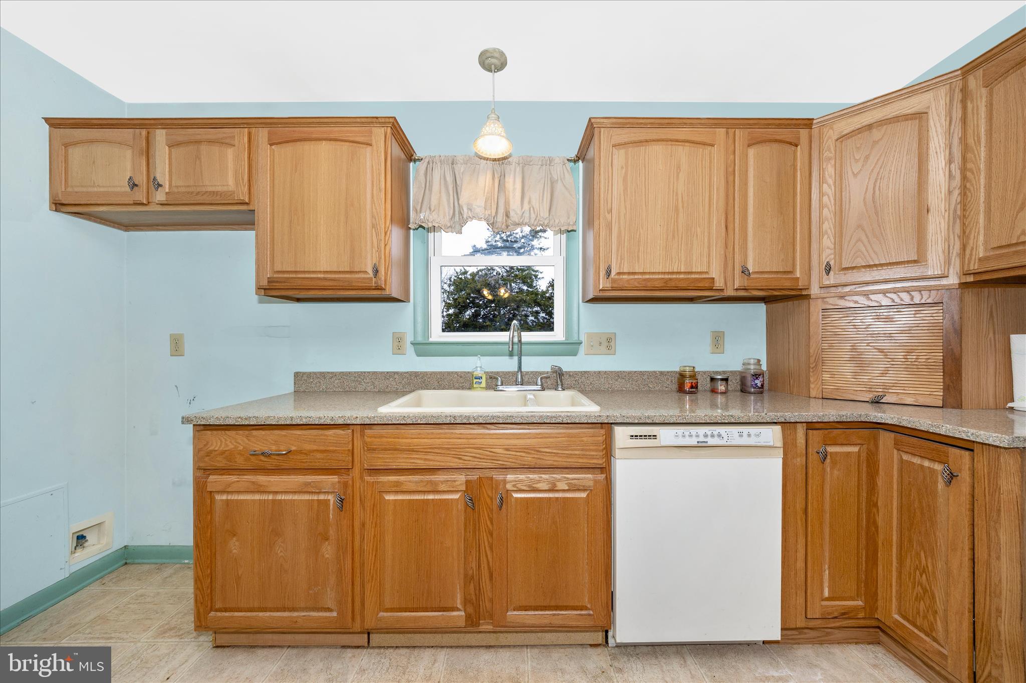 411 9th Avenue Brunswick, MD 21716 - Photo 19 of 53 Kitchen
