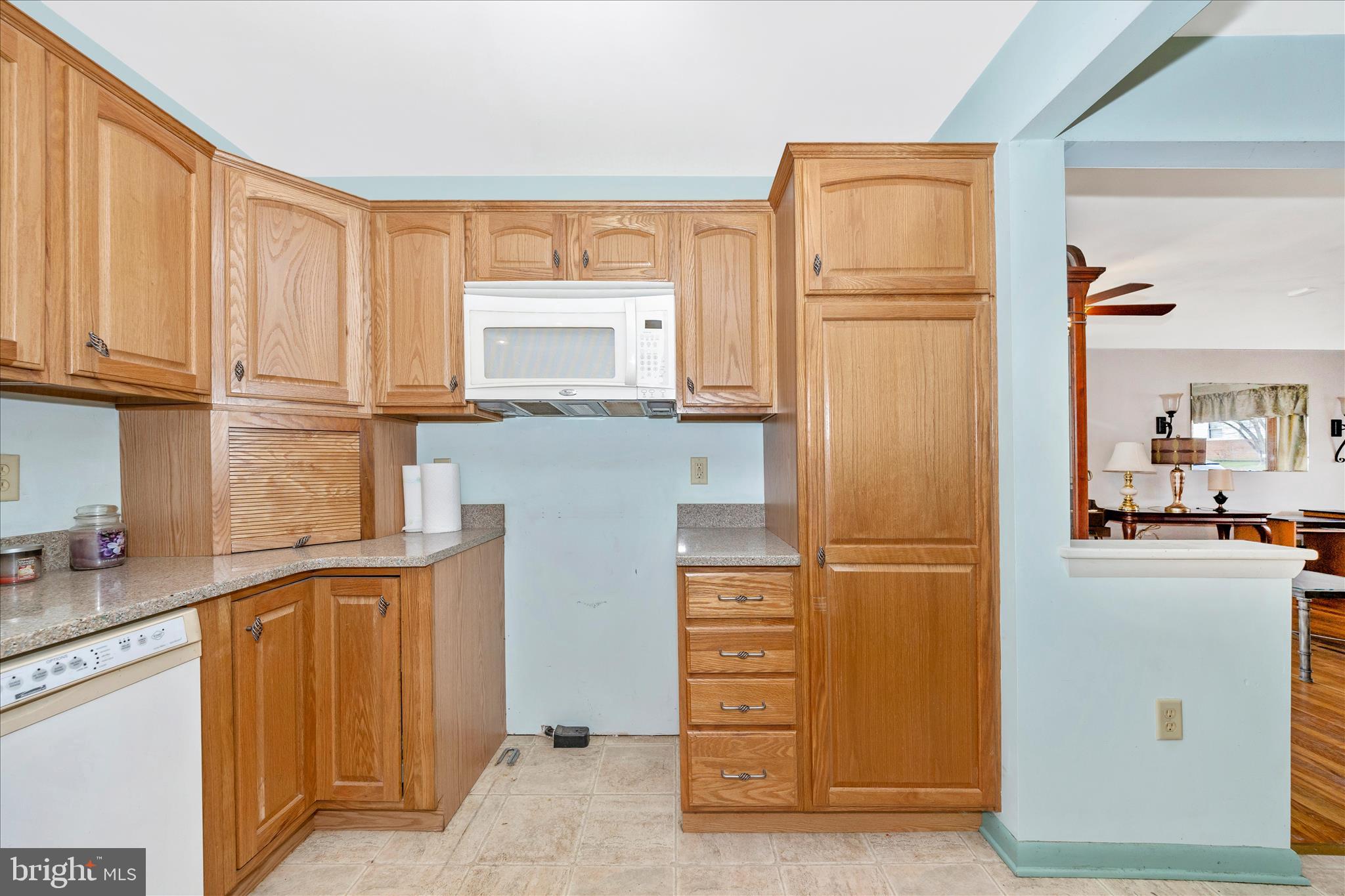 411 9th Avenue Brunswick, MD 21716 - Photo 20 of 53 Kitchen