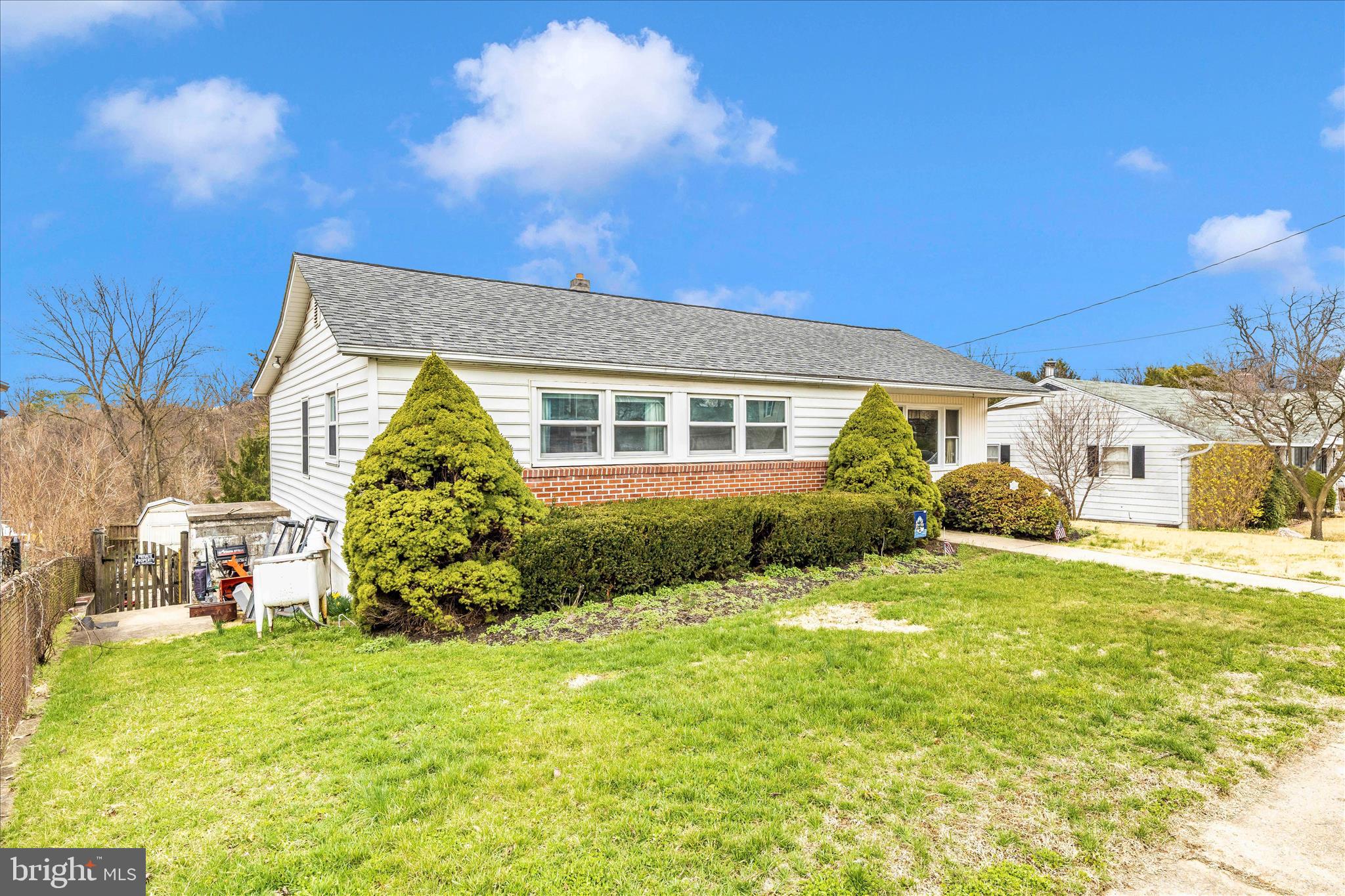 411 9th Avenue Brunswick, MD 21716 - Photo 40 of 53 Exterior Front