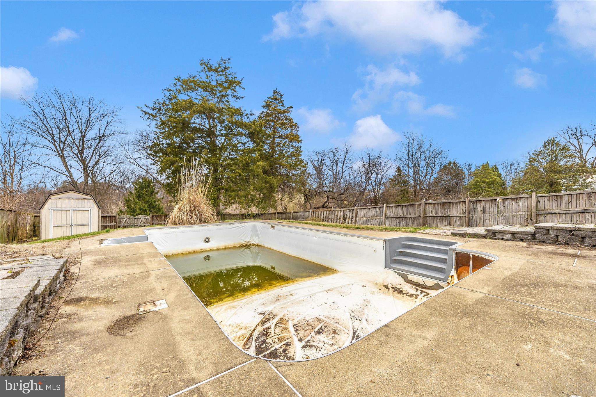 411 9th Avenue Brunswick, MD 21716 - Photo 52 of 53 Pool