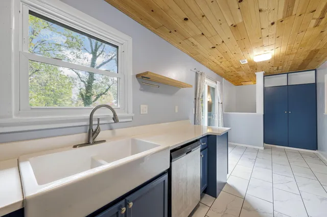 $329,000 | 3624 Premium Drive, Chattanooga, TN 37415