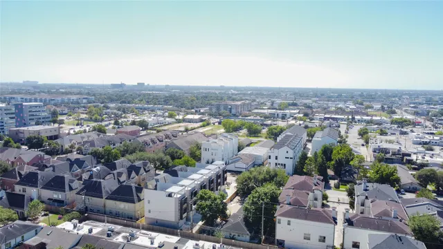 $3,999 | 5640 Dolores Street, Houston, TX 77057