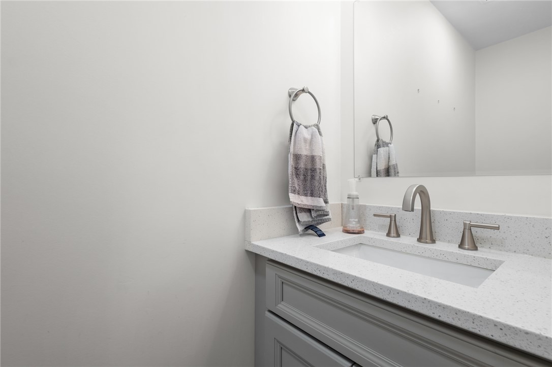 141 Old Main Street, Unit B Lincoln, RI 02838 - Photo 15 of 43