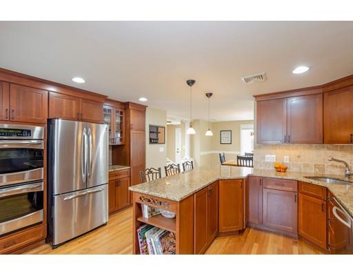 27 Amherst Road Braintree, MA 02184 - Photo 4 of 30 Gallery Image 4