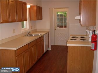 225 East Clements Bridge Road Runnemede, NJ 08078 - Photo 3 of 12