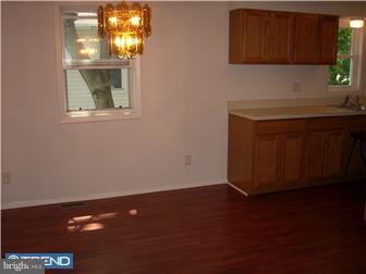 225 East Clements Bridge Road Runnemede, NJ 08078 - Photo 4 of 12