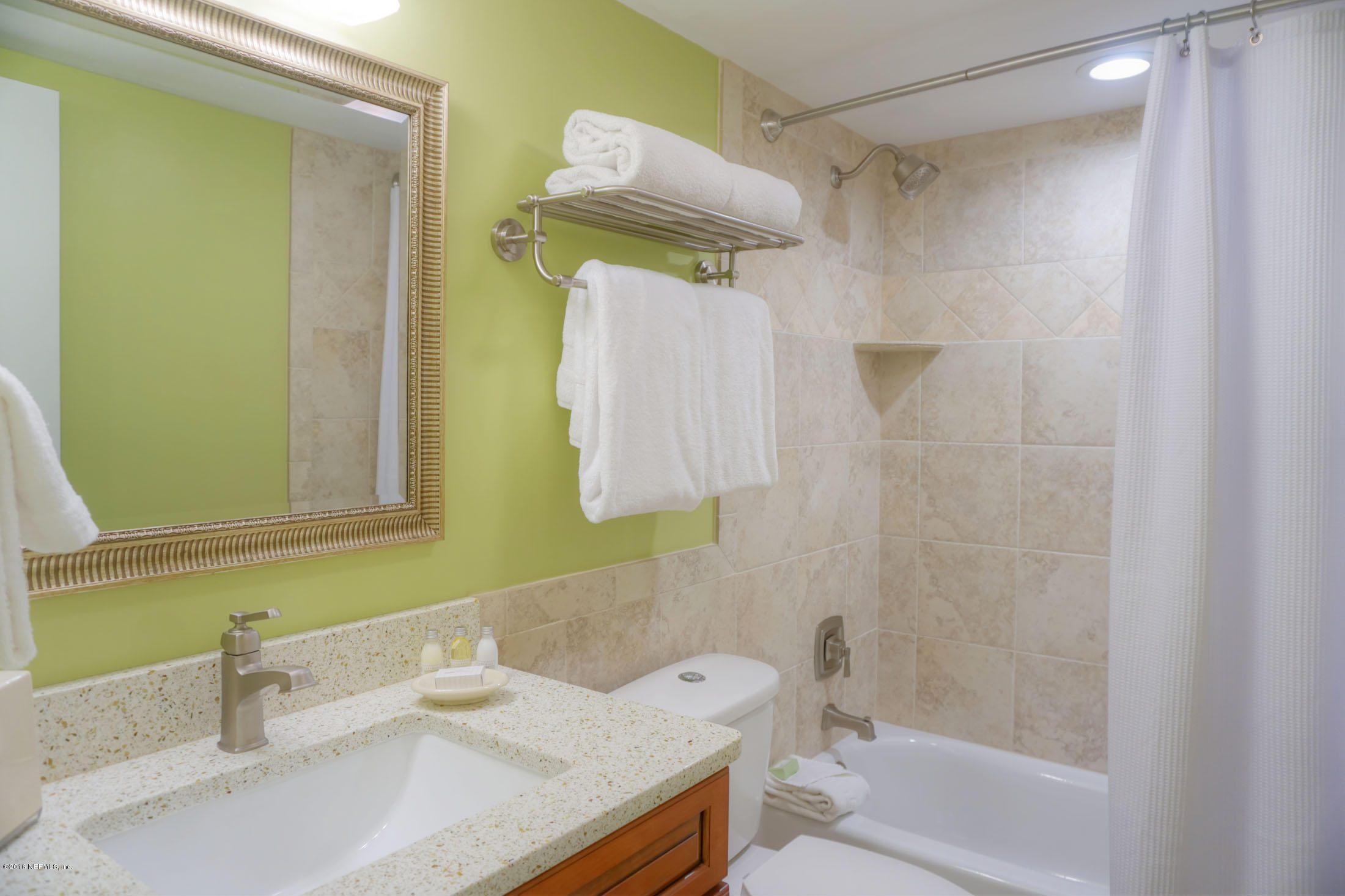 313 Beachwood Road Fernandina Beach, FL 32034 - Photo 26 of 29 masterbath1-sm
