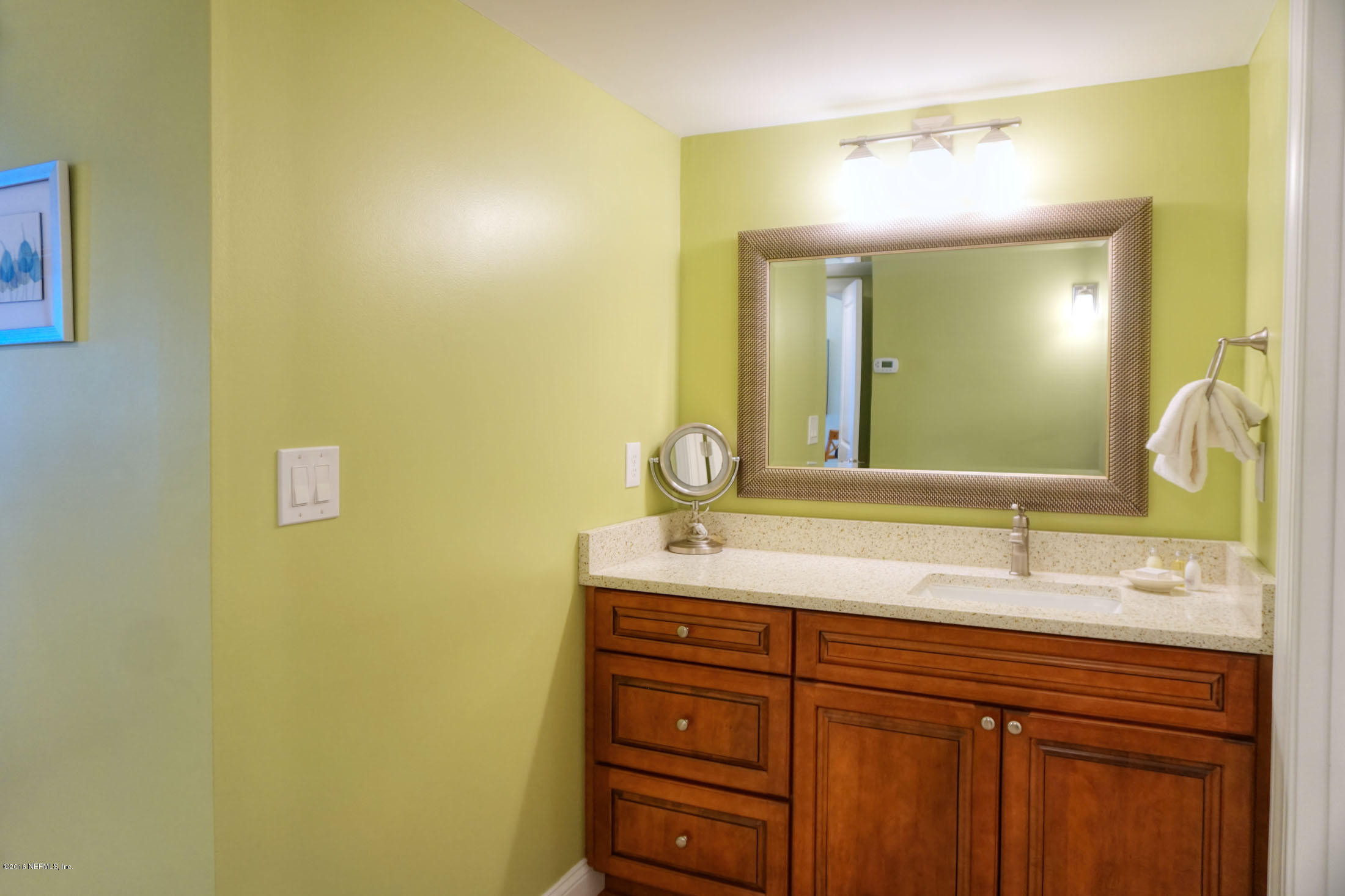 313 Beachwood Road Fernandina Beach, FL 32034 - Photo 28 of 29 masterbath3-sm