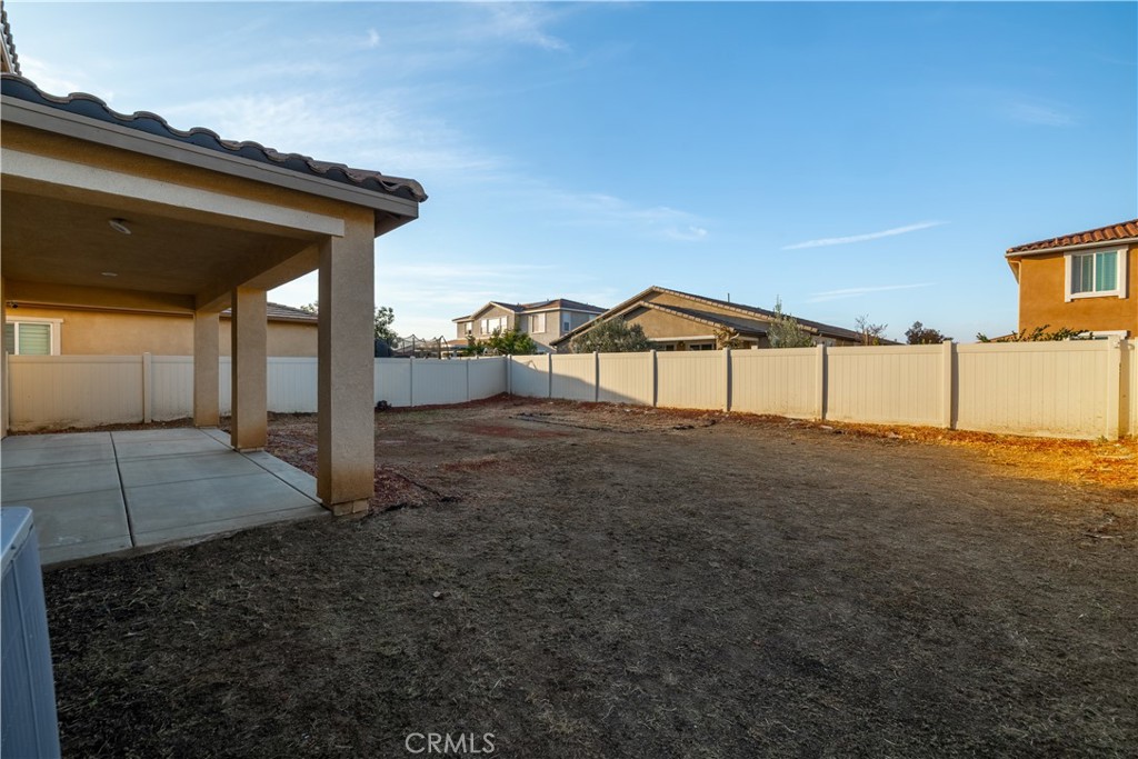 30538 Oasis Road Murrieta, CA 92563 - Photo 23 of 26 Large back yard