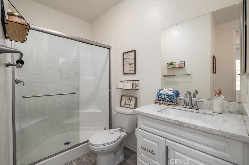 30538 Oasis Road Murrieta, CA 92563 - Photo 9 of 29 Down stairs full bathroom