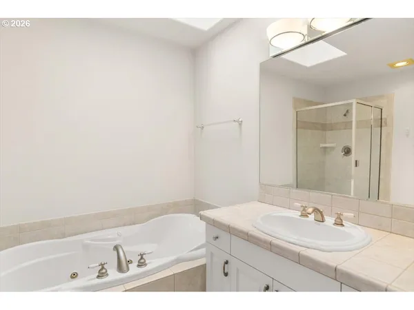 $1,275,000 | 9820 Northwest Skyview Drive, Portland, OR 97231