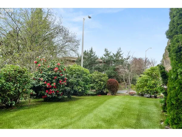 $1,275,000 | 9820 Northwest Skyview Drive, Portland, OR 97231