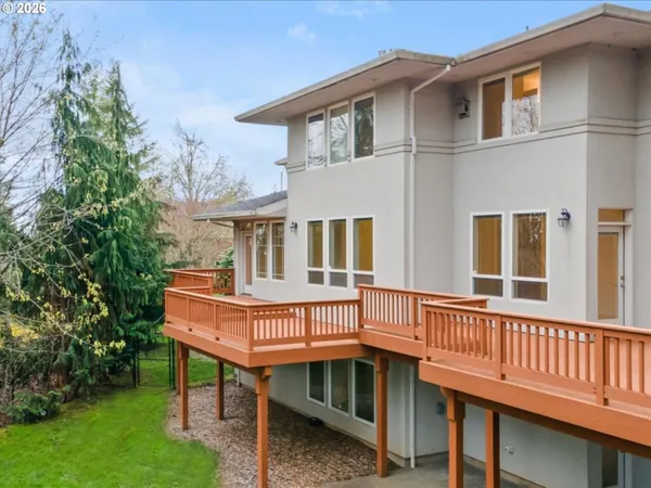 $1,275,000 | 9820 Northwest Skyview Drive, Portland, OR 97231