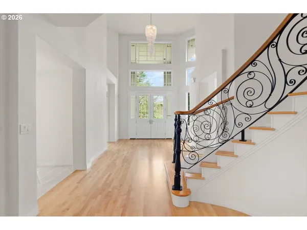 $1,275,000 | 9820 Northwest Skyview Drive, Portland, OR 97231