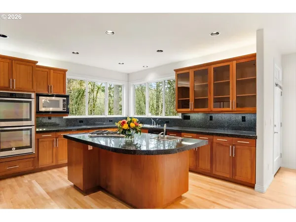 $1,275,000 | 9820 Northwest Skyview Drive, Portland, OR 97231