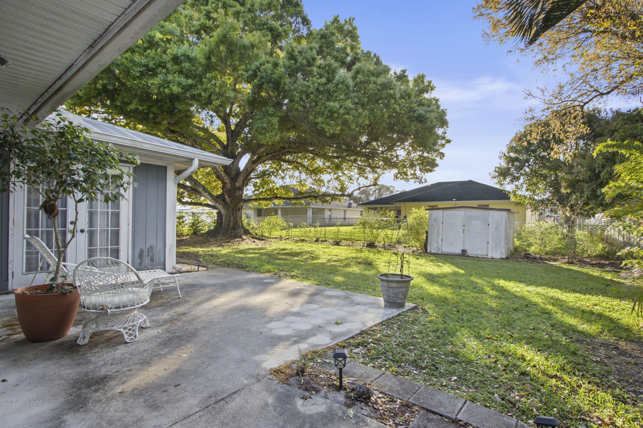 5407 Sunset Boulevard Fort Pierce, FL 34982 - Photo 19 of 28 20-web-or-mls-IMG_0197