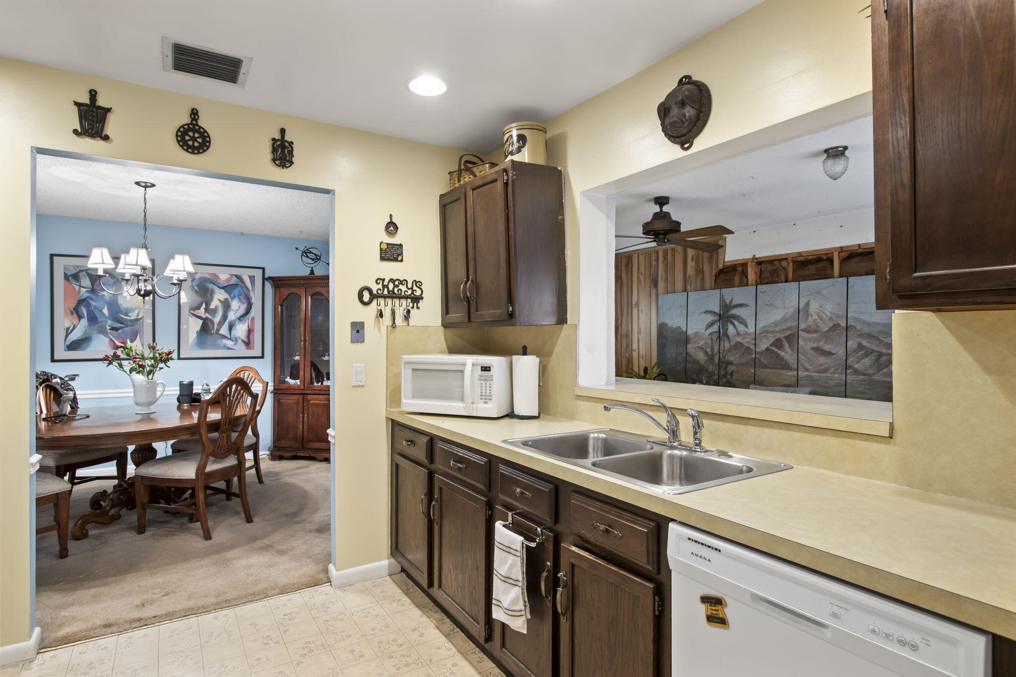5407 Sunset Boulevard Fort Pierce, FL 34982 - Photo 8 of 28 9-web-or-mls-IMG_0180