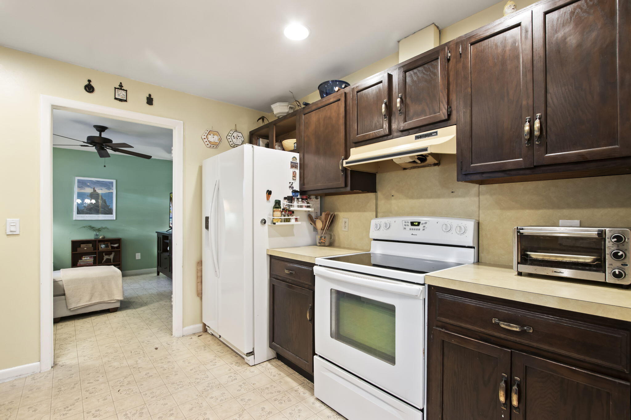 5407 Sunset Boulevard Fort Pierce, FL 34982 - Photo 9 of 28 10-web-or-mls-IMG_0175