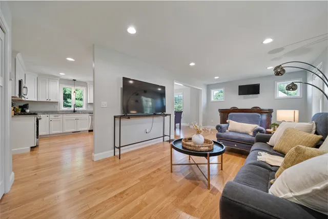 $1,400,000 | 17-a & B Page Road, Kingston, NH 03848