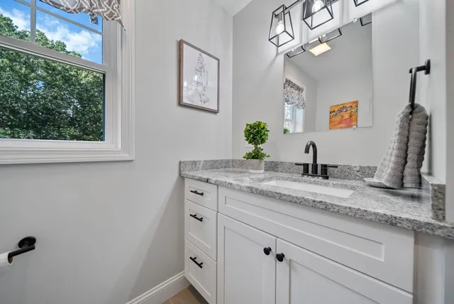 $1,400,000 | 17-a & B Page Road, Kingston, NH 03848