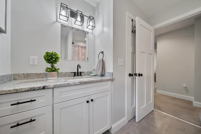 $1,400,000 | 17-a & B Page Road, Kingston, NH 03848