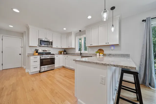 $1,400,000 | 17-a & B Page Road, Kingston, NH 03848