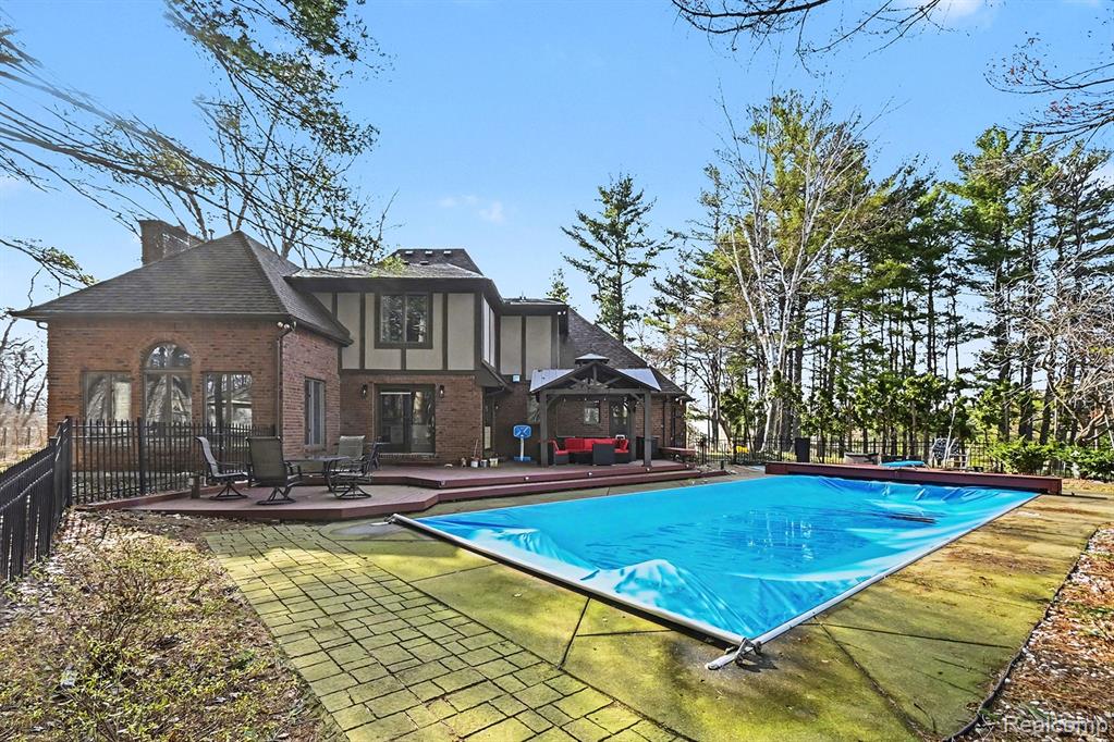 100 North Latson Road Howell, MI 48843 - Photo 49 of 62