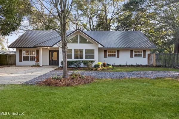 $349,500 | 5808 Ridge Road, Ocean Springs, MS 39564