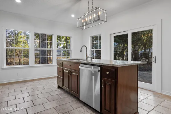 $349,500 | 5808 Ridge Road, Ocean Springs, MS 39564