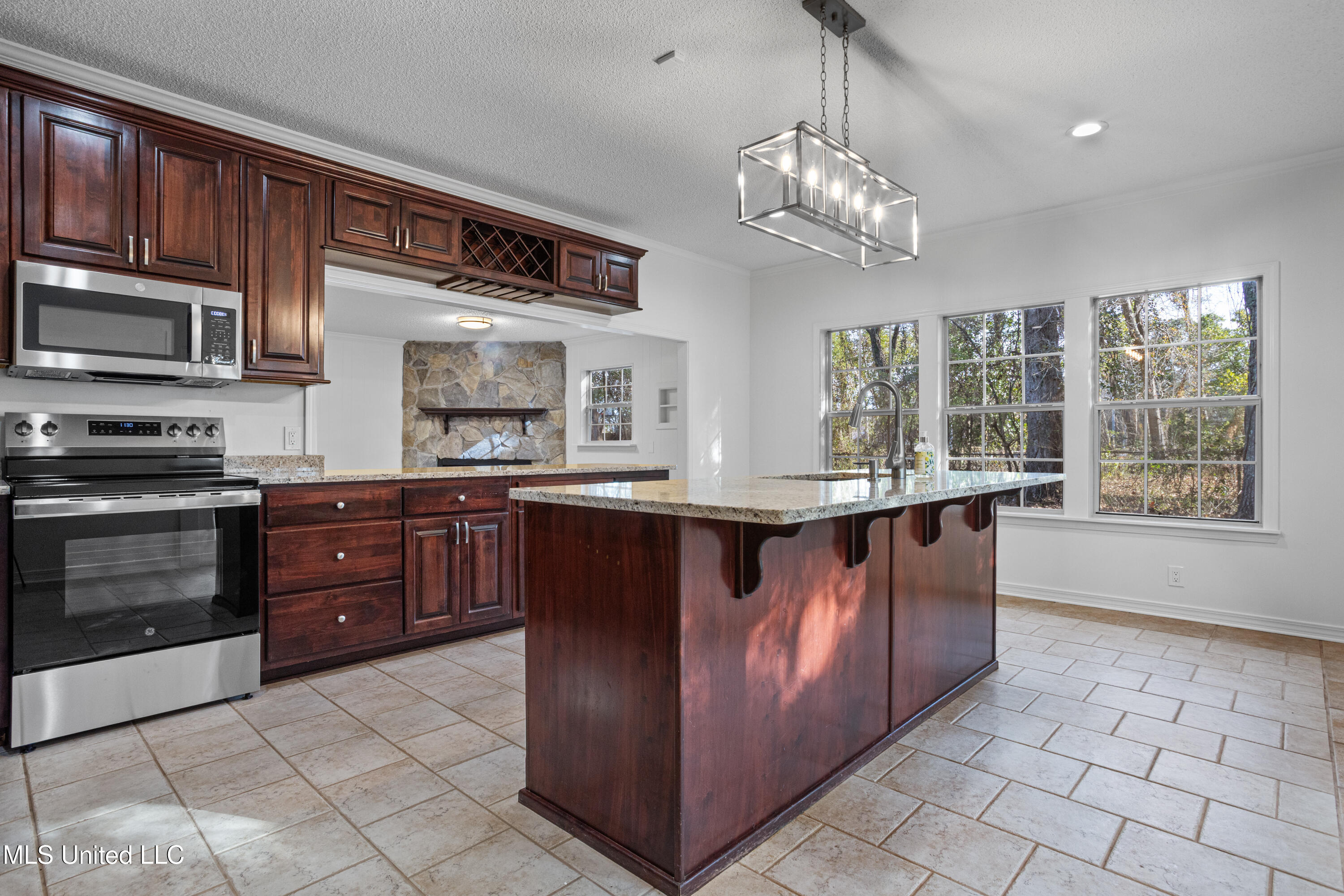 5808 Ridge Road Ocean Springs, MS 39564 - Photo 14 of 40 0013