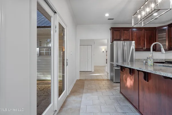 $349,500 | 5808 Ridge Road, Ocean Springs, MS 39564