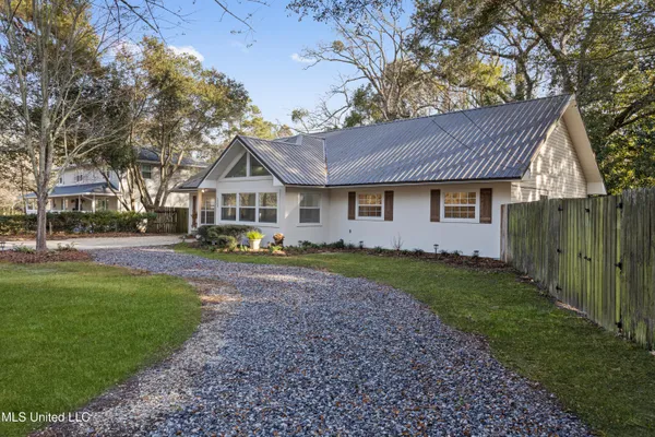 $349,500 | 5808 Ridge Road, Ocean Springs, MS 39564