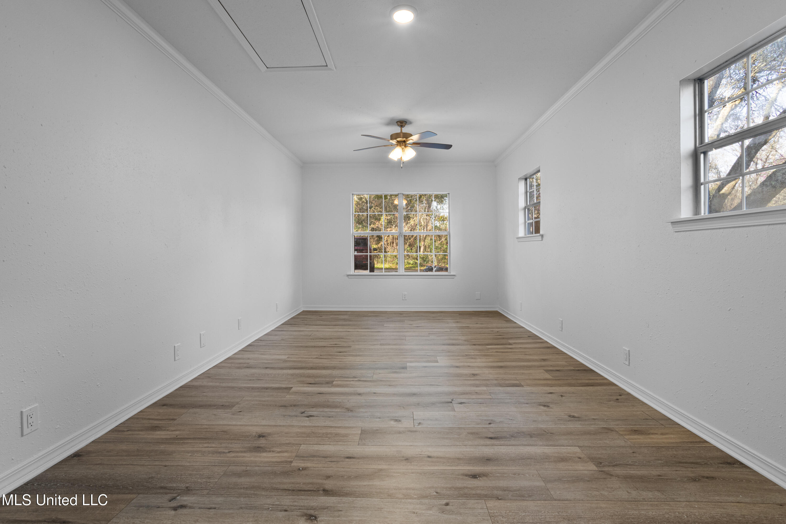 5808 Ridge Road Ocean Springs, MS 39564 - Photo 22 of 40 0020