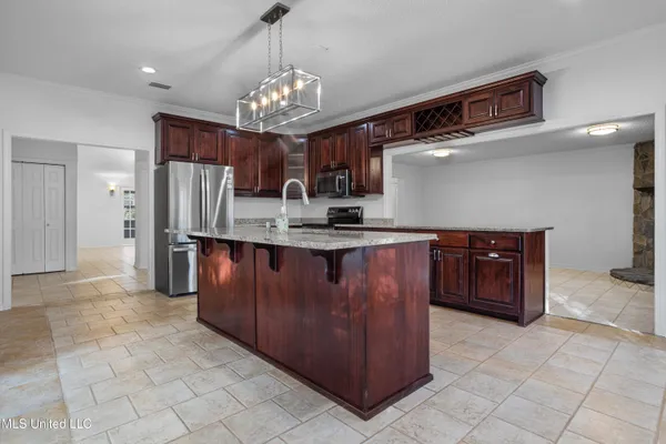$349,500 | 5808 Ridge Road, Ocean Springs, MS 39564