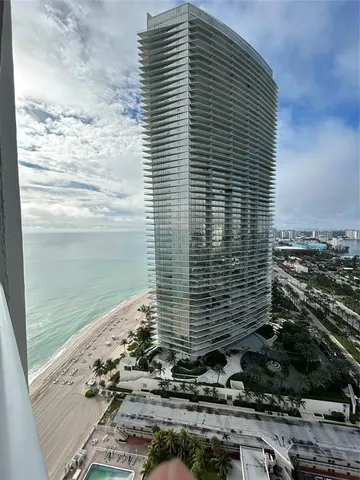 $7,500 | 19111 Collins Avenue, Unit 2807, Sunny Isles Beach, FL 33160