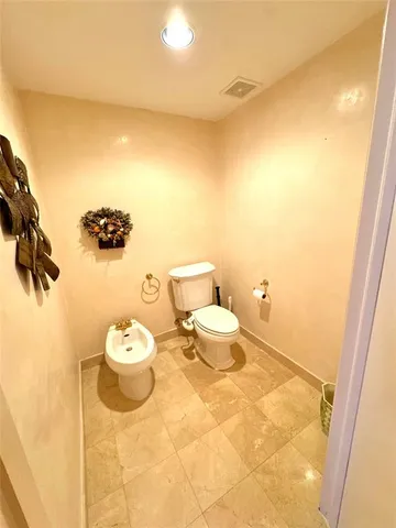 $7,500 | 19111 Collins Avenue, Unit 2807, Sunny Isles Beach, FL 33160