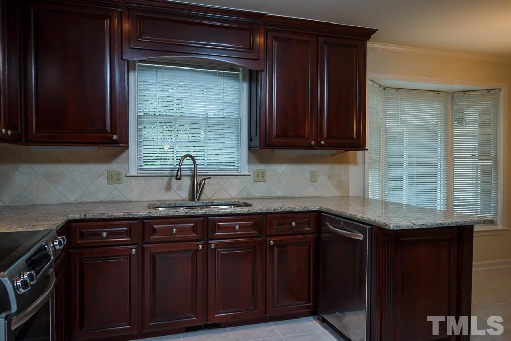 3417 Huckabay Circle Raleigh, NC 27612 - Photo 9 of 25 Gallery Image 9