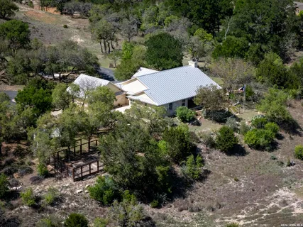 $785,000 | 145 Valley Home Road North, Comfort, TX 78013