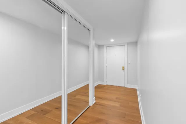 $349,900 | 2086 St Johns Avenue, Unit 306, Highland Park, IL 60035