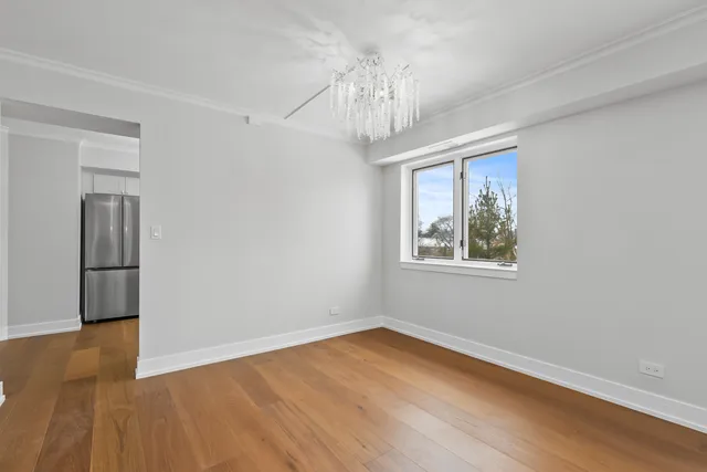 $349,900 | 2086 St Johns Avenue, Unit 306, Highland Park, IL 60035