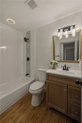 $349,950 | 6807 West 77th Street, Overland Park, KS 66204