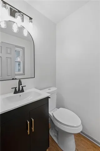 $349,950 | 6807 West 77th Street, Overland Park, KS 66204