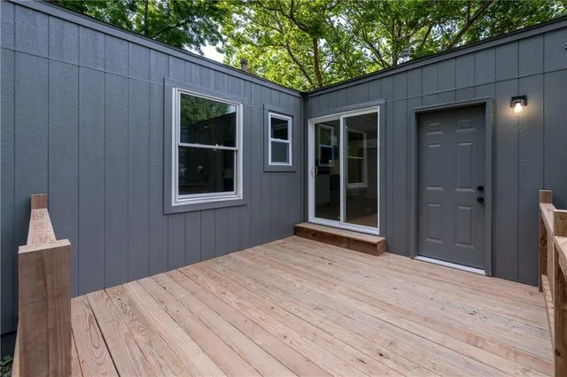 $349,950 | 6807 West 77th Street, Overland Park, KS 66204