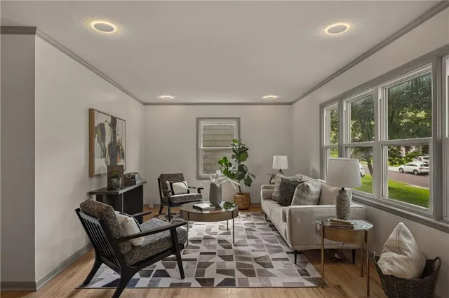 $349,950 | 6807 West 77th Street, Overland Park, KS 66204