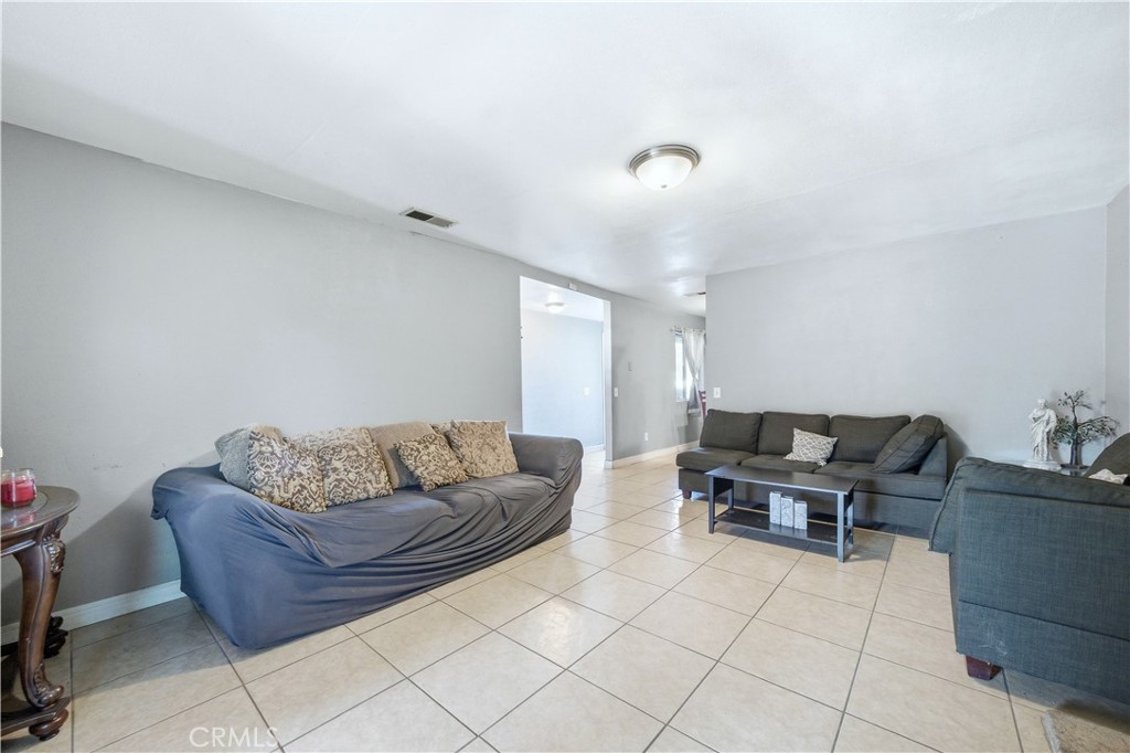 1230 Arthur Avenue Riverside, CA 92501 - Photo 6 of 37