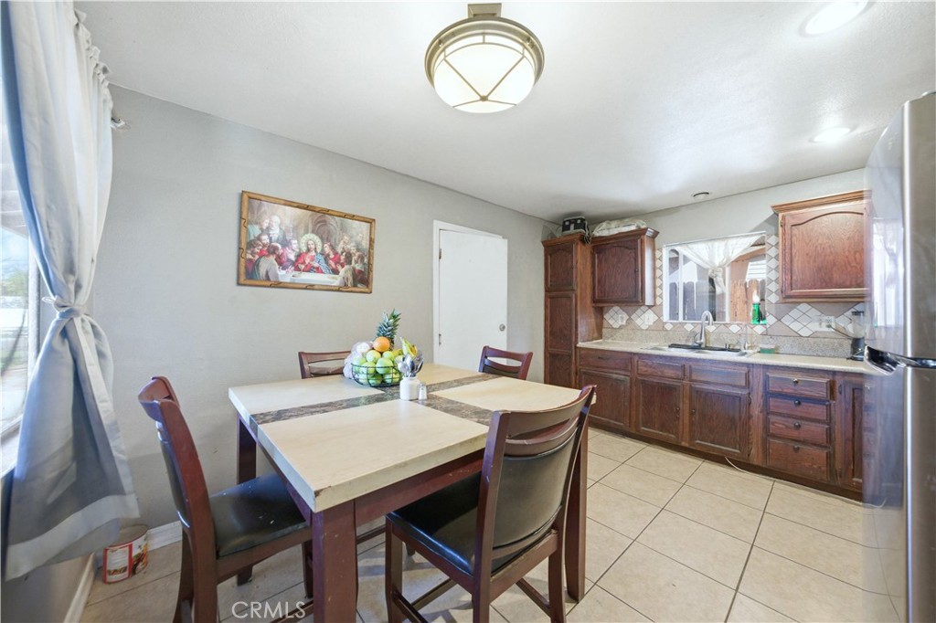 1230 Arthur Avenue Riverside, CA 92501 - Photo 10 of 37