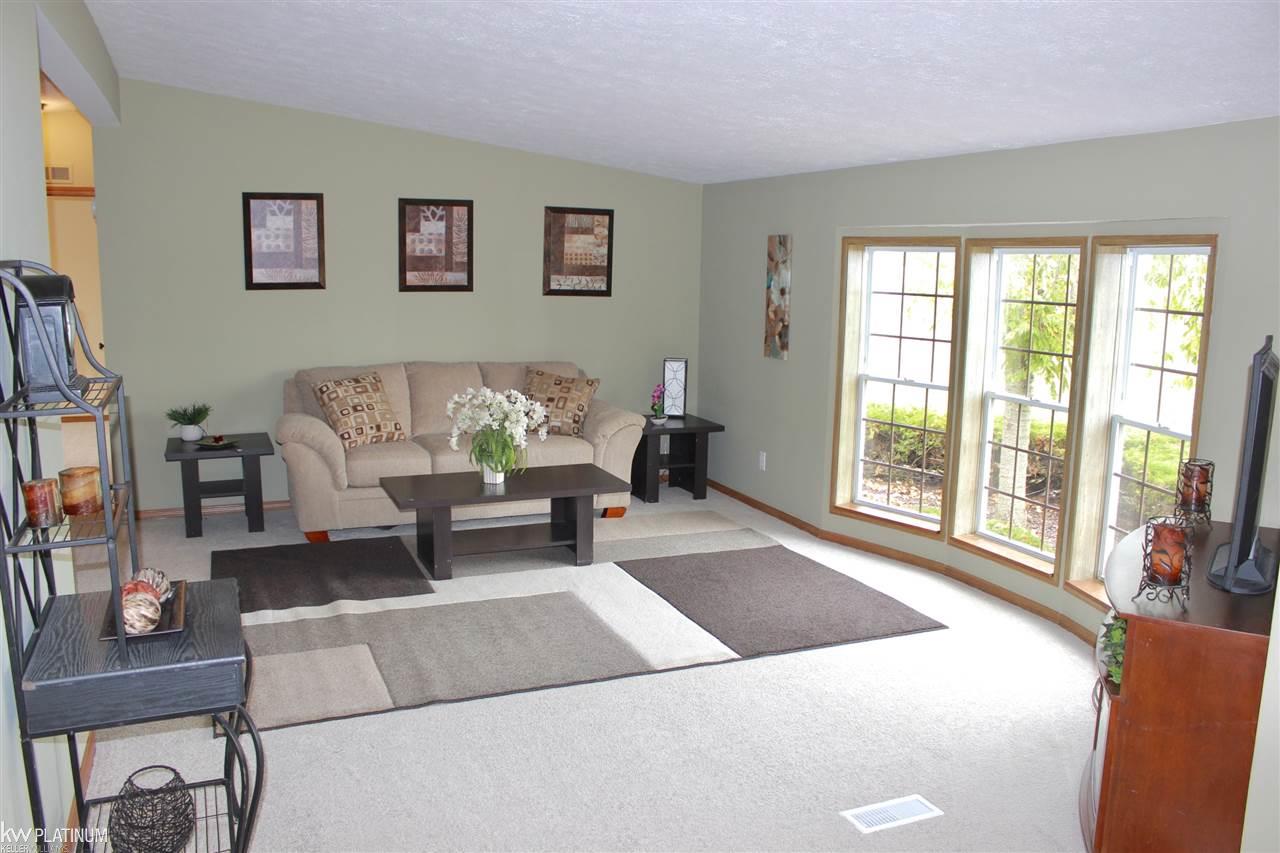 10389 Dolan Road Columbus, MI 48063 - Photo 19 of 25 31332709-18.JPG