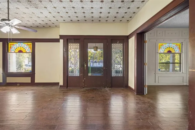 $299,900 | 511 Highland Avenue, Waxahachie, TX 75165