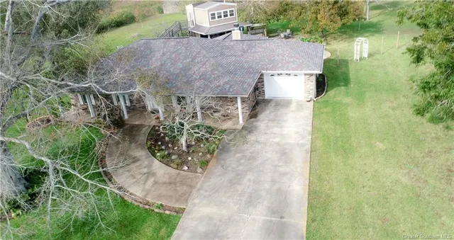 $199,900 | 910 Oak Lane, Hackberry, LA 70645