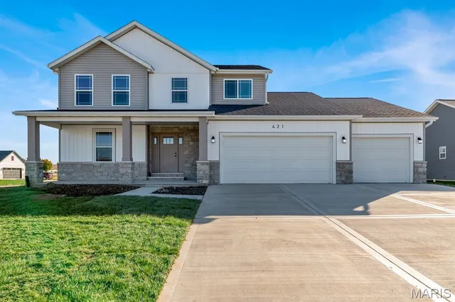 $597,900 | 421 George Bush Boulevard, Troy, IL 62294